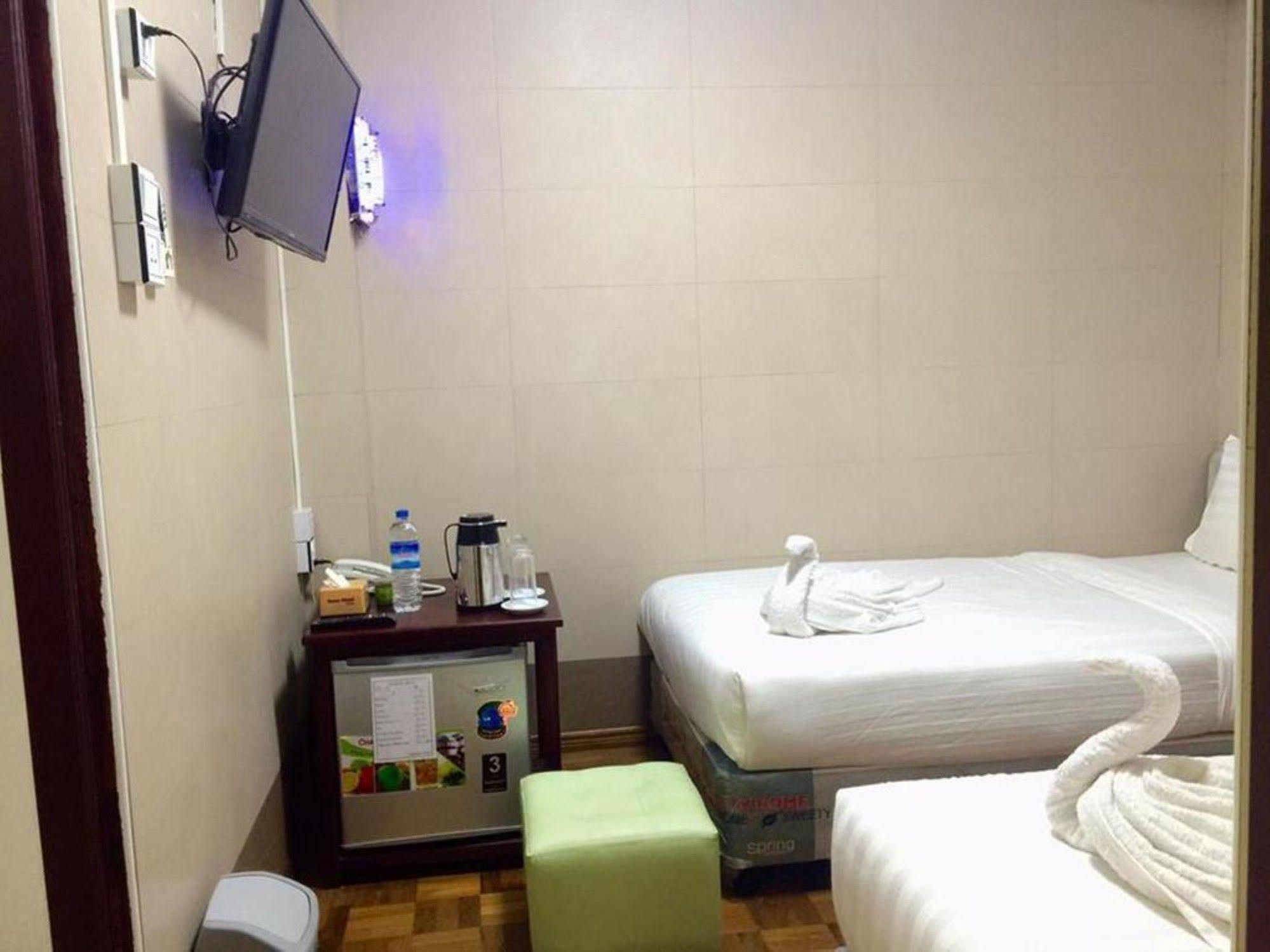 Pandora Motel Rangun Zewnętrze zdjęcie